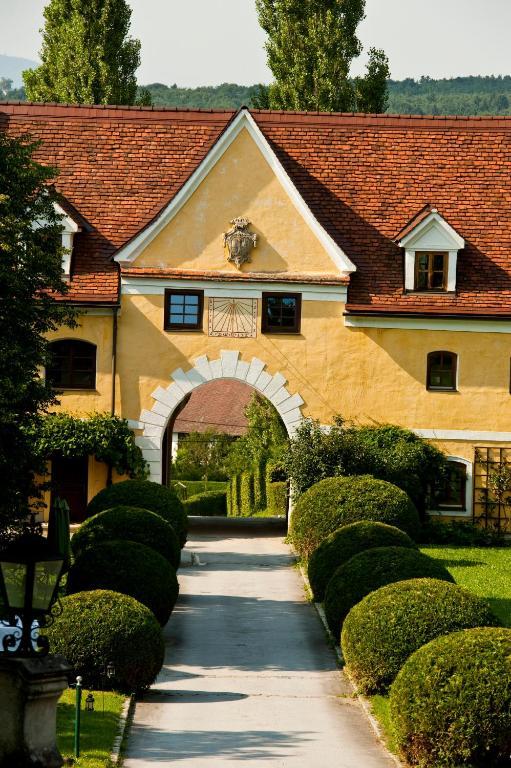 Schlosshotel Obermayerhofen Sebersdorf Εξωτερικό φωτογραφία
